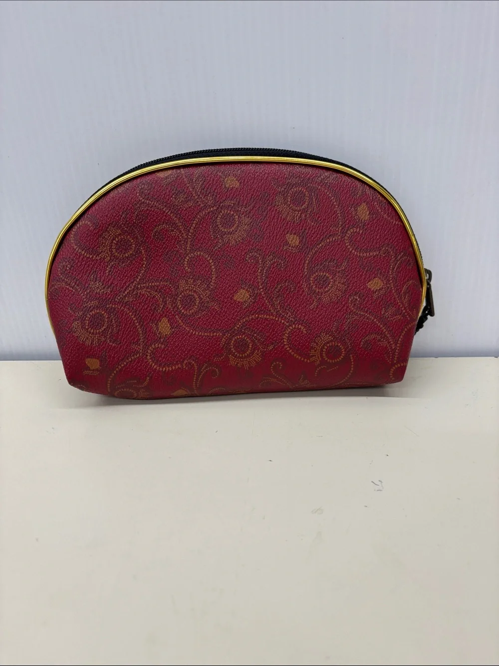 Red Patterned Cosmetic Pouch Set with Wrist Strap